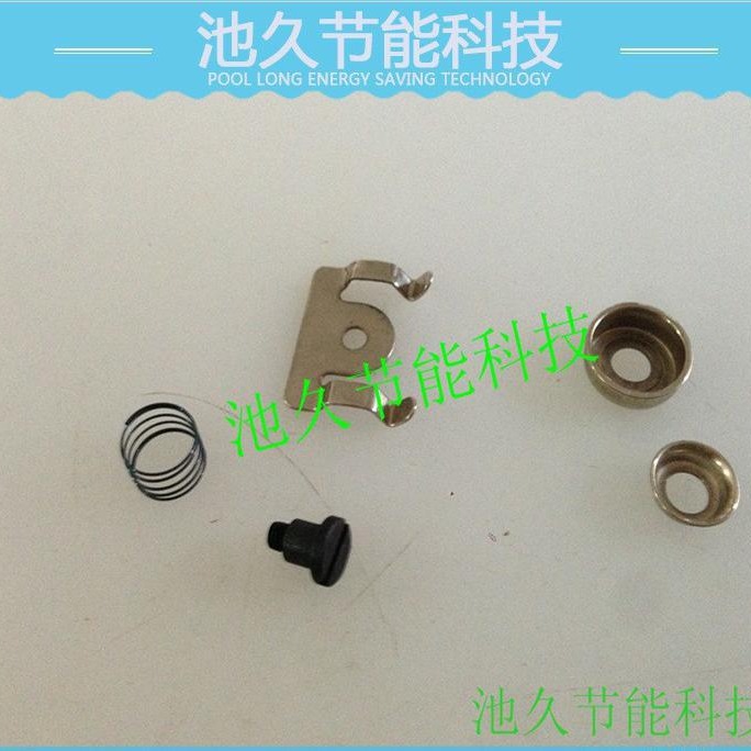 供应纺机配件 4-2 /1-9 小夹线器 钉扣机系列