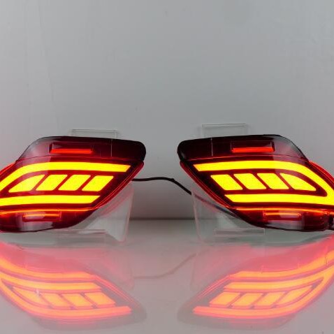 Adecuado para luz de parachoques trasero Lexus RX330 RX350 RX300 09-15 [tres funciones] lado negro lado rojo
