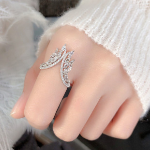 S925���y���A΢��R���ʯ��V�λʹڽ�ָ�_�ڿ��{���r��Ů��ٴ�