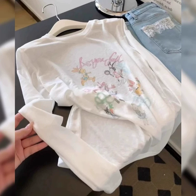 YS8 белая солнцезащитная блузка с мультяшным принтом, футболка с длинными рукавами для женщин, ранняя летняя одежда 2025 года, повседневный топ в корейском стиле в ленивом стиле