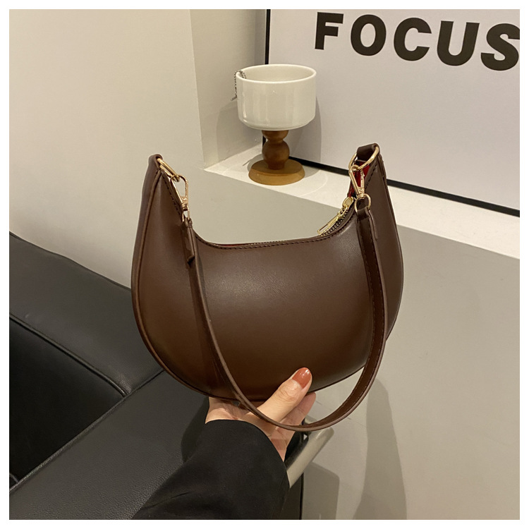 197g Weight Synthetic Leather Lining Material Sewing Thread Fashion Element Zipper Closure Type Single Shoulder Strap Strap Type Shoulder Bag Bags Type Daily Occasion Pu Leather Material Solid Color Pattern All Seasons Season Women's Gender Streetwear Style Square Shape Small Size Women's Small Pu Leather Solid Color Streetwear Sewing Thread Square Zipper Shoulder Bag 10