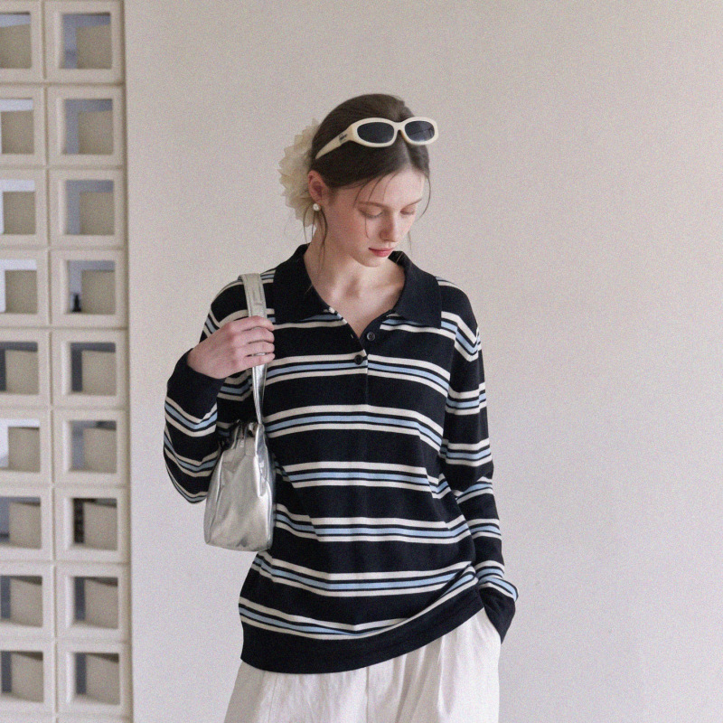 Korean-style color-blocked striped polo collar knit top for women, unique and stunning, with a vintage chic look, long-sleeved, extremely attractive top for spring and autumn Korean-style color-blocked striped polo collar knit top for women, unique and stunning, with a vintage chic look, long-sleeved, extremely attractive top for spring and autumn