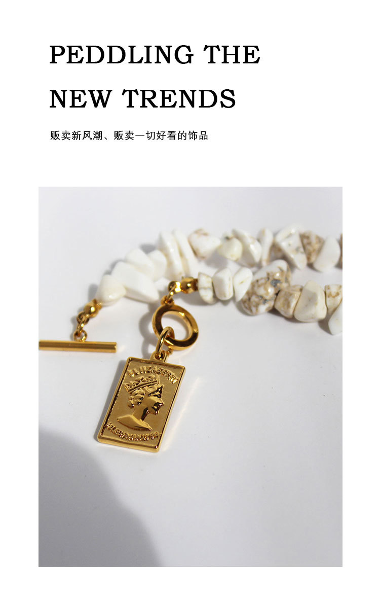 Entry Lux White Gravel Gold Square Women Brand Portrait Buckle Necklace Pendant display picture 2