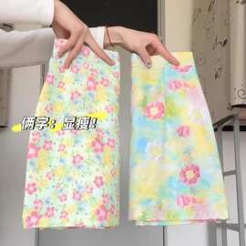 包臀短裙字A子小个子夏季多巴胺风女百搭碎花半身裙修身高腰度假