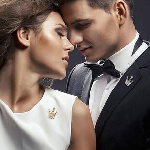Couple's Mini Vintage Small Brooch Corsage Full Diamond Crystal Crown Men's and Women's Suit Shirt Button Collar Pin