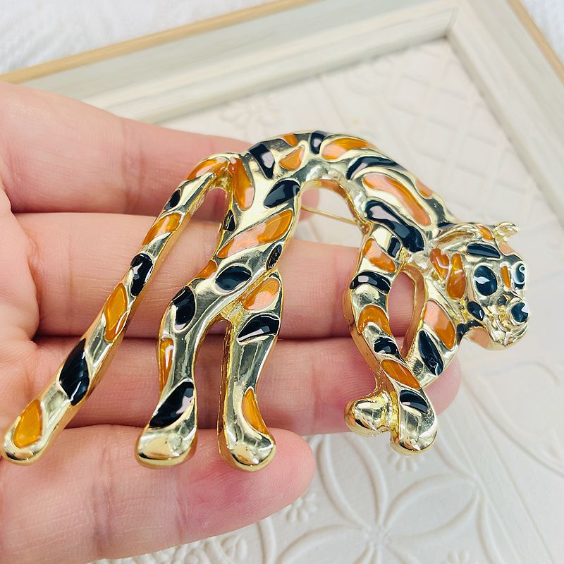 34g Weight Brooches Classification Festival Occasion Alloy Material Leopard Pattern All Seasons Season Women's Gender Enamel Design Basic Style Basic Pin Leopard Alloy Enamel Women's Brooches 7