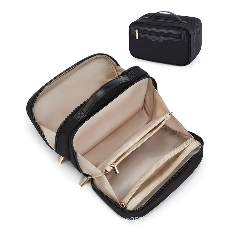 Capacious cosmetic bag for traveling