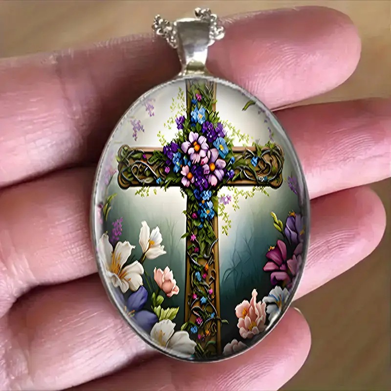 Sophisticated glass pendant
