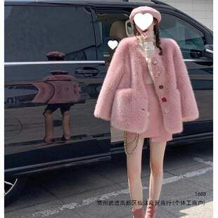 Ƥ������Ů�����·�ë�������׼Ӻ��ﶬ�@�ݺ��⴩��ë�е��Ɵo��
