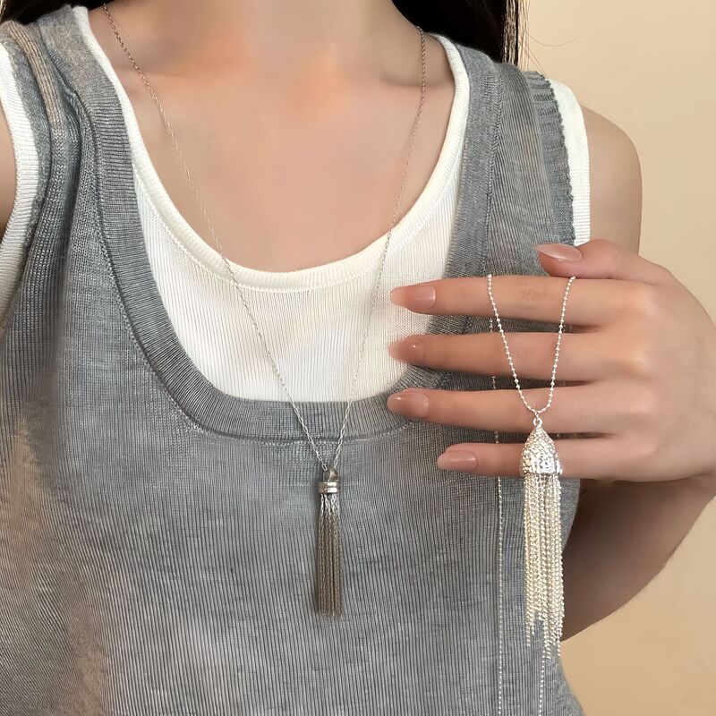Korean Ins Blogger's Same Style Silver Tassel Long Necklace Women's Niche Design High-End Clavicle Chain Sweater Chain Korean Ins Blogger's Same Style Silver Tassel Long Necklace Women's Niche Design High-End Clavicle Chain Sweater Chain