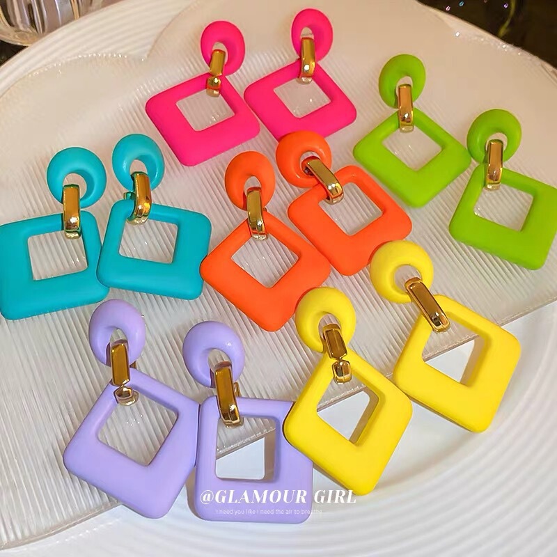 Cross-Border Popular Solid Color Personality Earrings for Women, Non-Fading, European and American Hot-Selling Silver Needle Earrings, Solid Color Fashion Earrings, Earrings