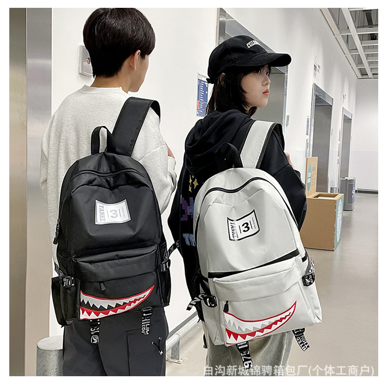 街头潮流新款双肩包男韩版创意大鲨鱼时尚校园高中生书包休闲背包