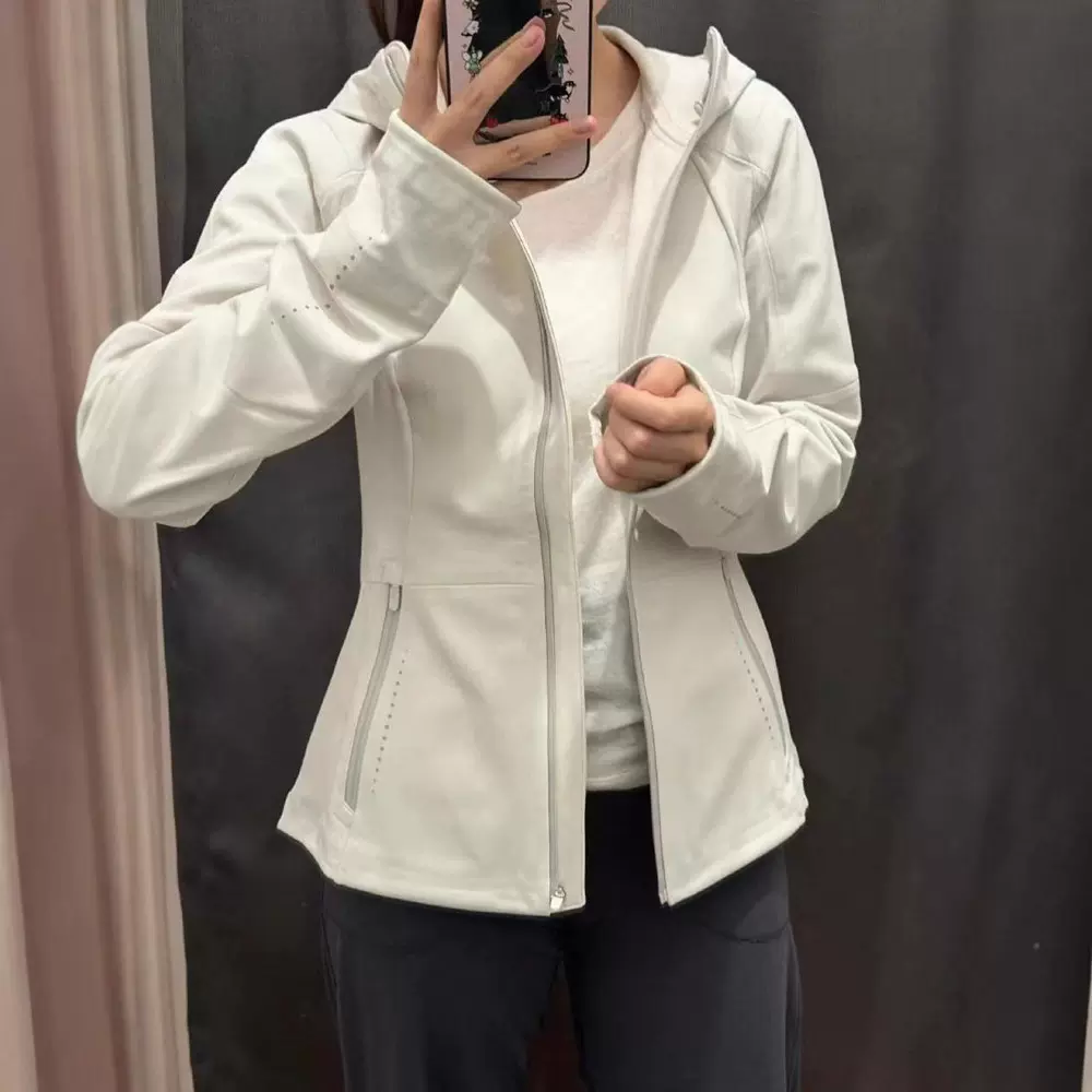 户外软壳冲锋衣外套女2025秋季新款修身收腰防风登山运动初秋穿搭