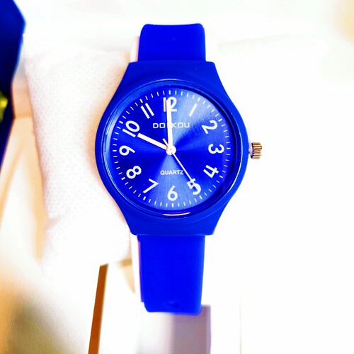 Kawaii Color Jelly Silicone Watch for Girls, High-Quality and Stylish, Minimalist, Simple, and Forest Style for Middle and High School Students 