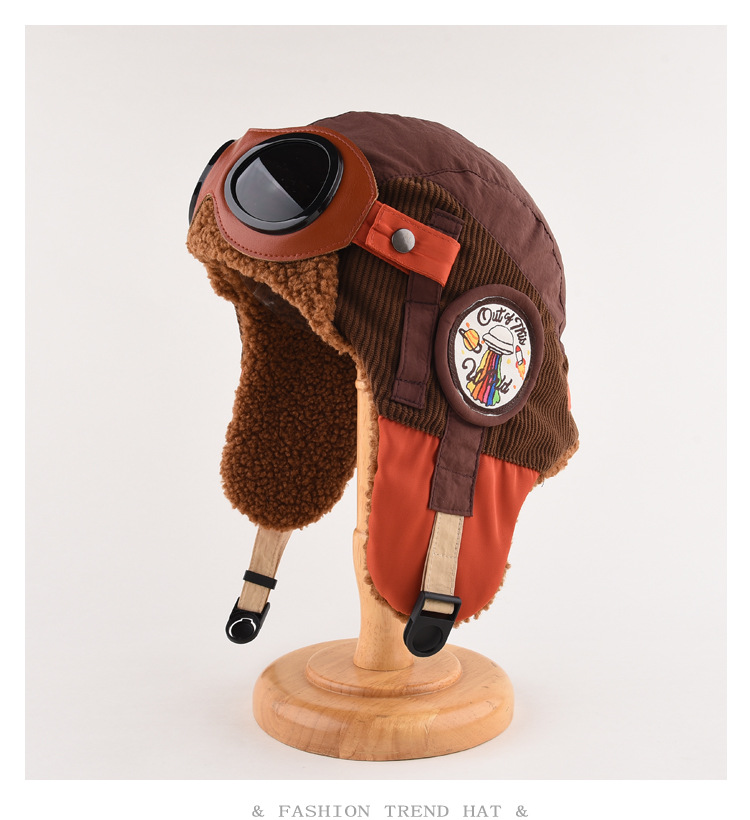 Versión coreana empalmada sombrero Lei Feng para hombres y mujeres, protección auditiva cálida para otoño e invierno, tira de pana para pilotos jóvenes,_voghion.com