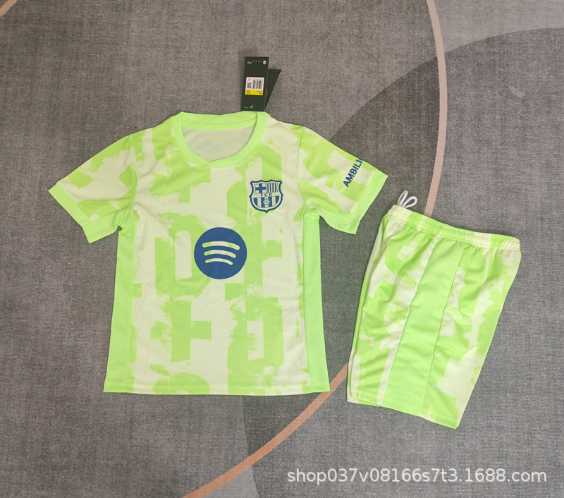 2425 바르셀로나 세컨드 게스트 새로운 광고