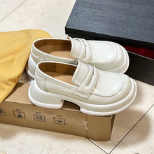 ������ߺ�ɫСƤЬŮ2023�괺�＾�¿�͹�Ӣ���L�ٴ���L��Ь��