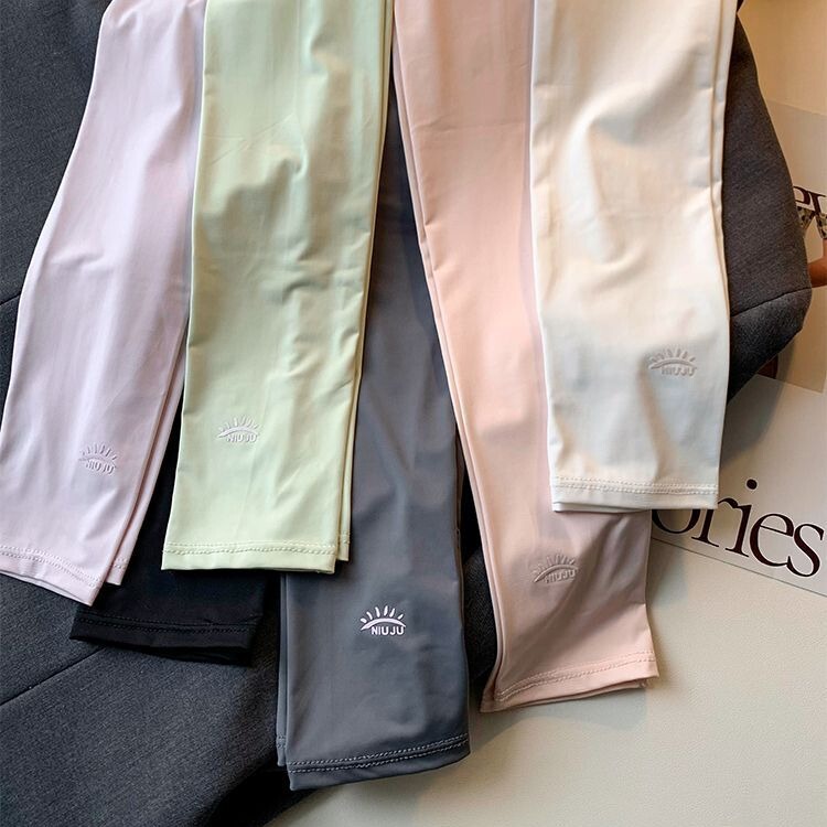 Anti-ultraviolet Ice Sleeve Arm Protection Hand Sleeve Solid Color Ice Silk Sun Protection Sleeve Women's Summer Loose Riding Driving Sunshade Anti-ultraviolet Ice Sleeve Arm Protection Hand Sleeve Solid Color Ice Silk Sun Protection Sleeve Women's Summer Loose Riding Driving Sunshade