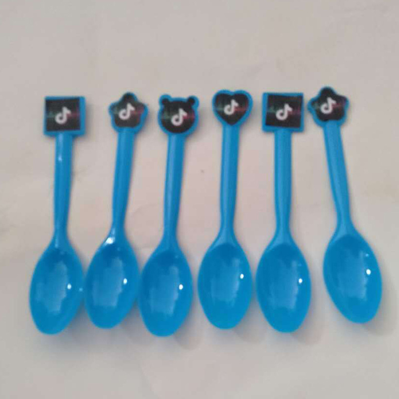 Amazon nuevo dibujos animados chatter cumpleaños suministros de fiesta TIKTOK temática decoración de los fabricantes de Yiwu