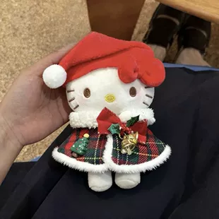 Мягкая игрушка Hello Kitty с новогодним плащом брелок