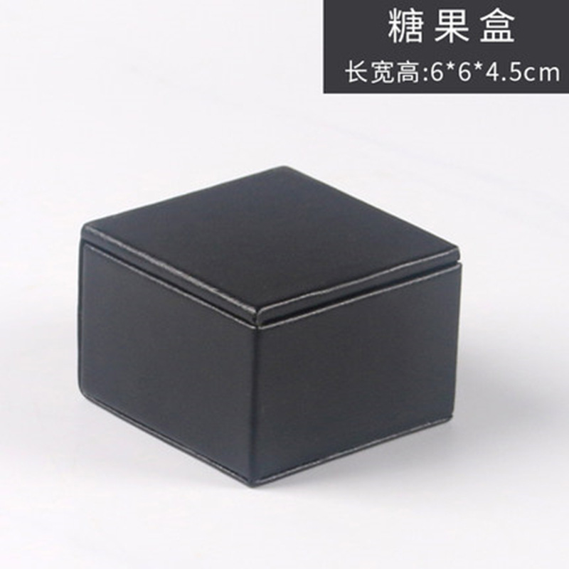 뚜껑이있는 사탕 상자