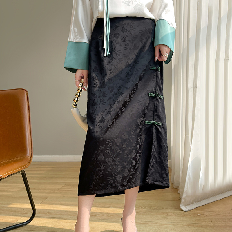 Elegant retro design silky long skirt
