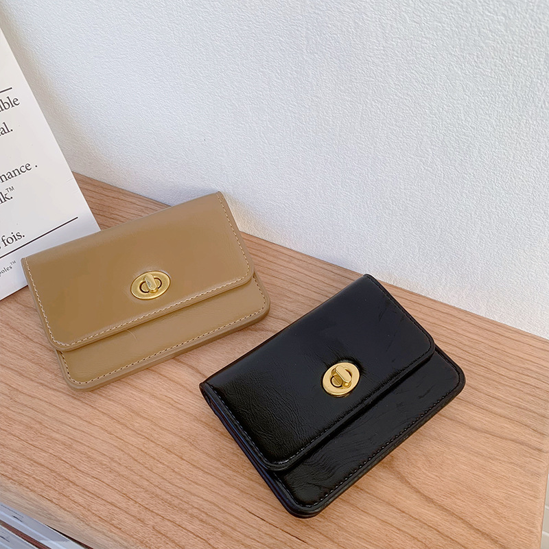 New Korean style women's wallet, short style, simple design, multi-card slot, thin mini wallet for girls and students.