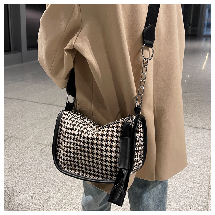 Commuter Shoulder Messenger Bag For Women Small Square Handbag_voghion.com