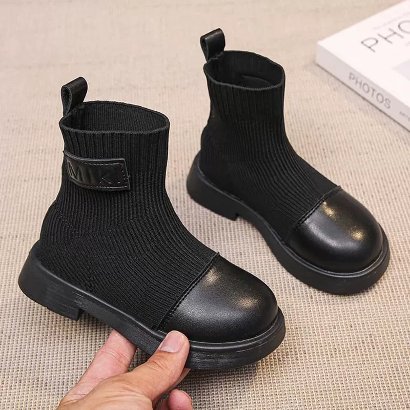 Девочки вязаные эластичные детские кожаные сапоги 2024 осенние и зимние новые летающие туфли для девочек