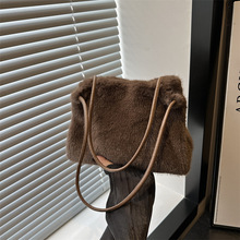 秋冬貂毛绒包包女新款毛毛托特包大容量毛茸茸单肩腋下包潮女