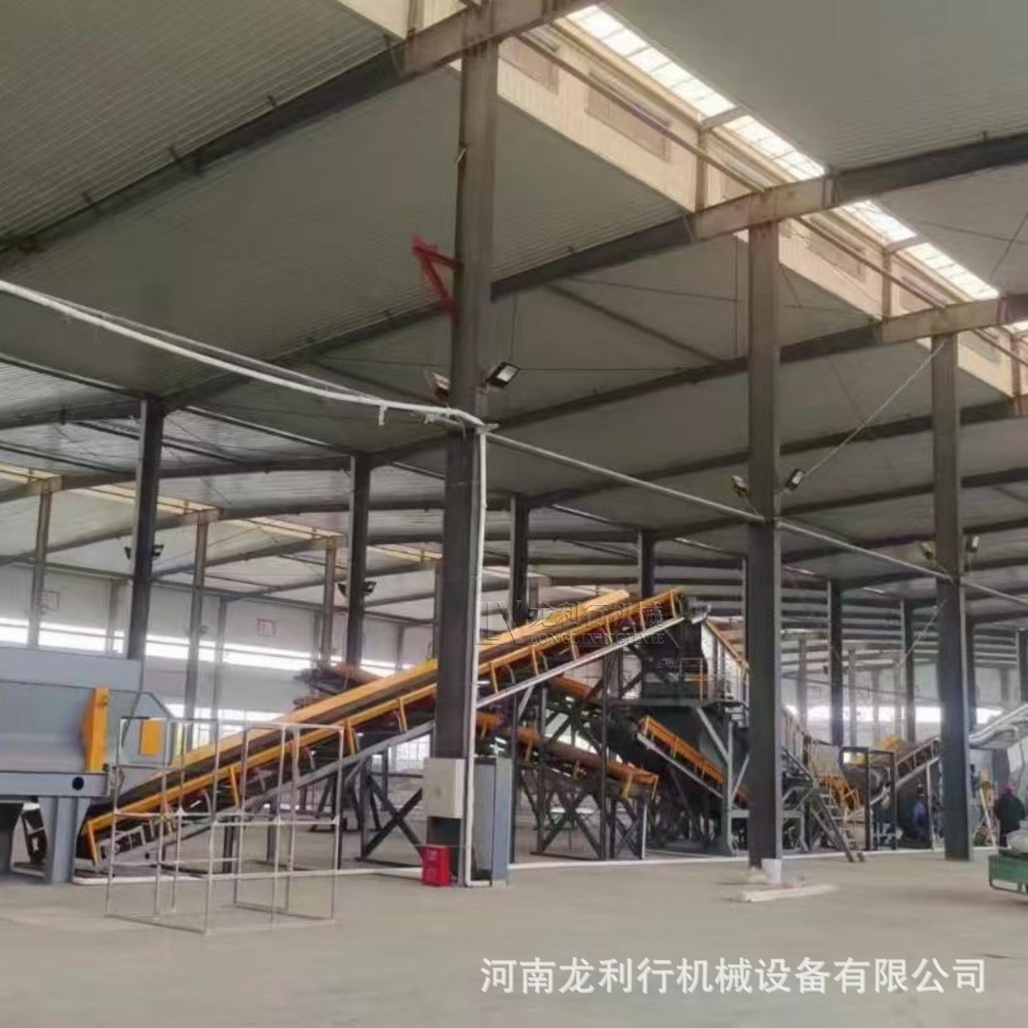 Fully Automatic Garbage Sorting Equipment, Light and Heavy Material Wind Sorting Equipment, Complete Set of Solid Waste Screening and Crushing Equipment