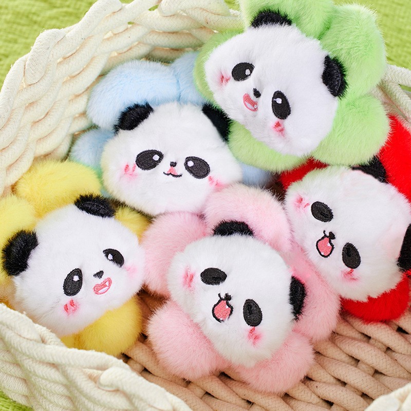 Lindo panda gigante muñeca peluche tesoro nacional panda muñeca colgante pequeña muñeca de trapo recuerdo de viaje