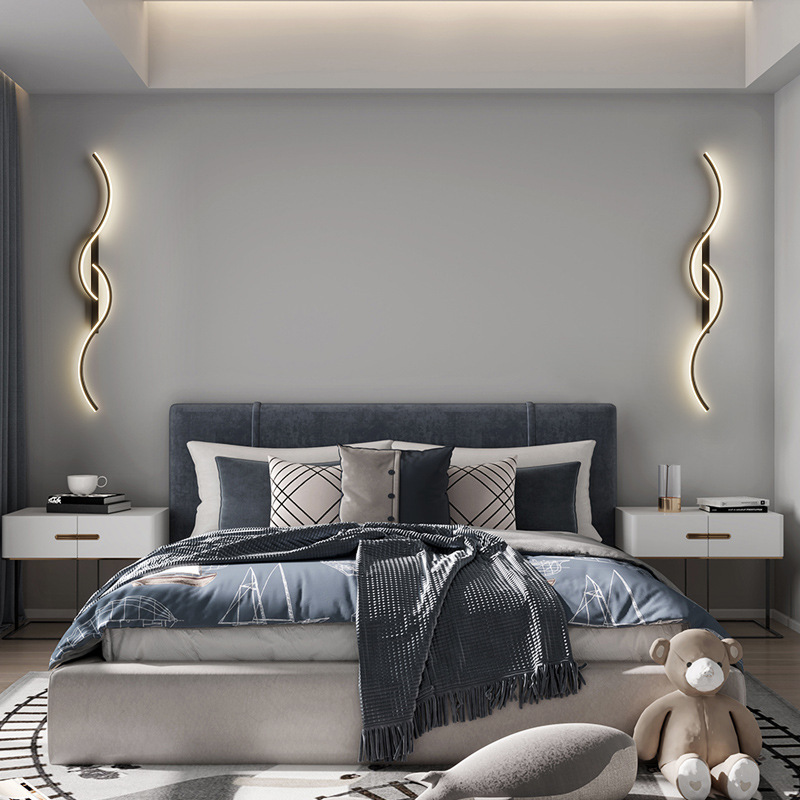 Cabecera de cama simple simple moderna nueva línea de fondo ligera decoración de TV luz de fondo lujoso cabecera de cama