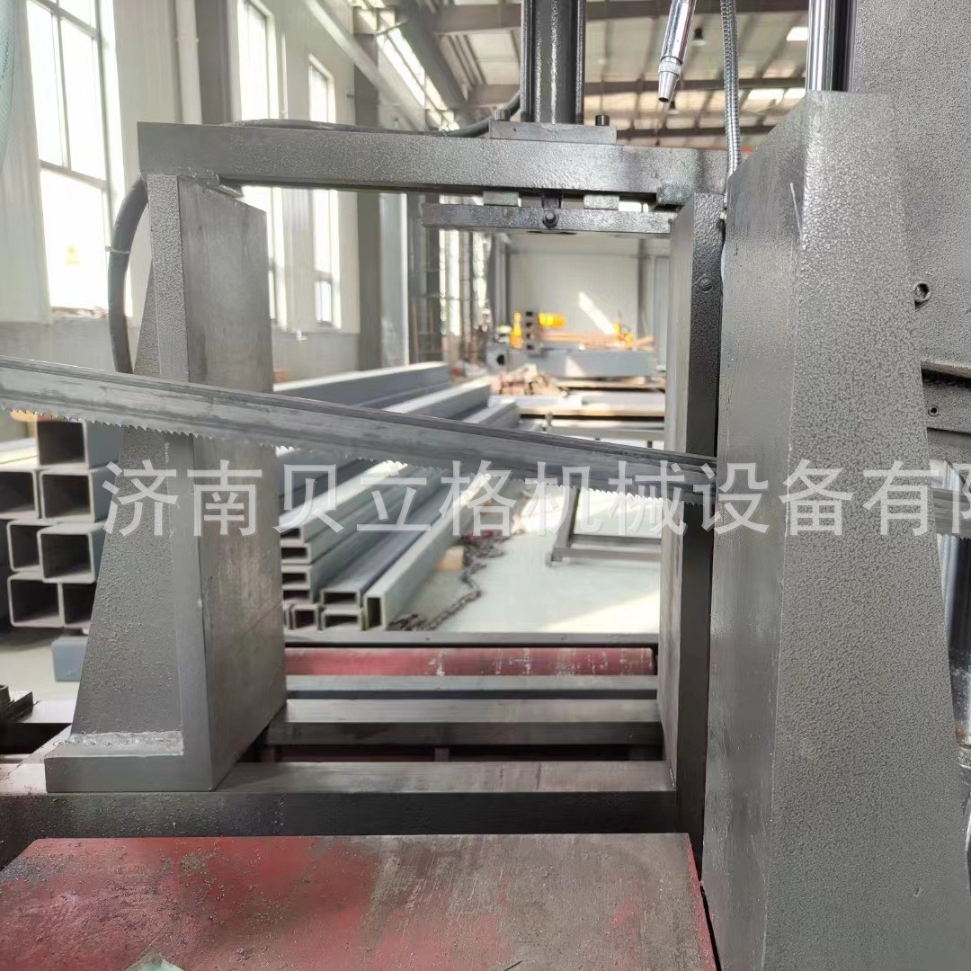 2024年新款型材专切锯床，GZ4250大小轮，可成捆锯切，双立柱锯床