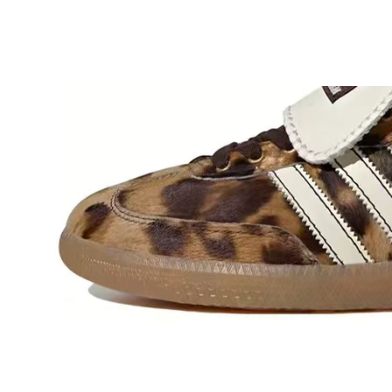Zapatos de entrenamiento especial blanco y azul resistente al desgaste antideslizante, zapatos de entrenamiento casuales para hombres y mujeres.