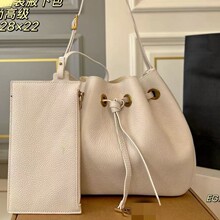 �羳�̿�Ůʿ�X��ins�r�к��s�������LOGO�࿨λ�X�A���l