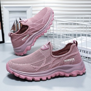 Summer new old shoes breathable mesh men's shoes women's shoes hollow leisure middle-aged and old walking shoes mother shoes wholesale