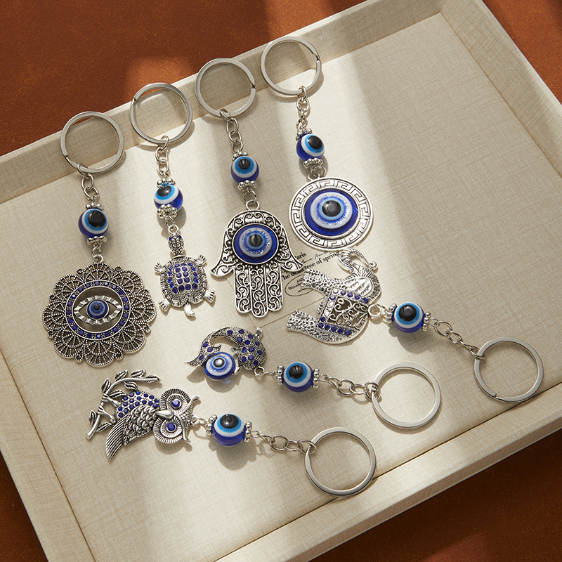 Cross-border Hot Devil's Hand Keychain Vintage Ethnic Style Blue Eyes Tree of Life Pendant Car Bag Hanging