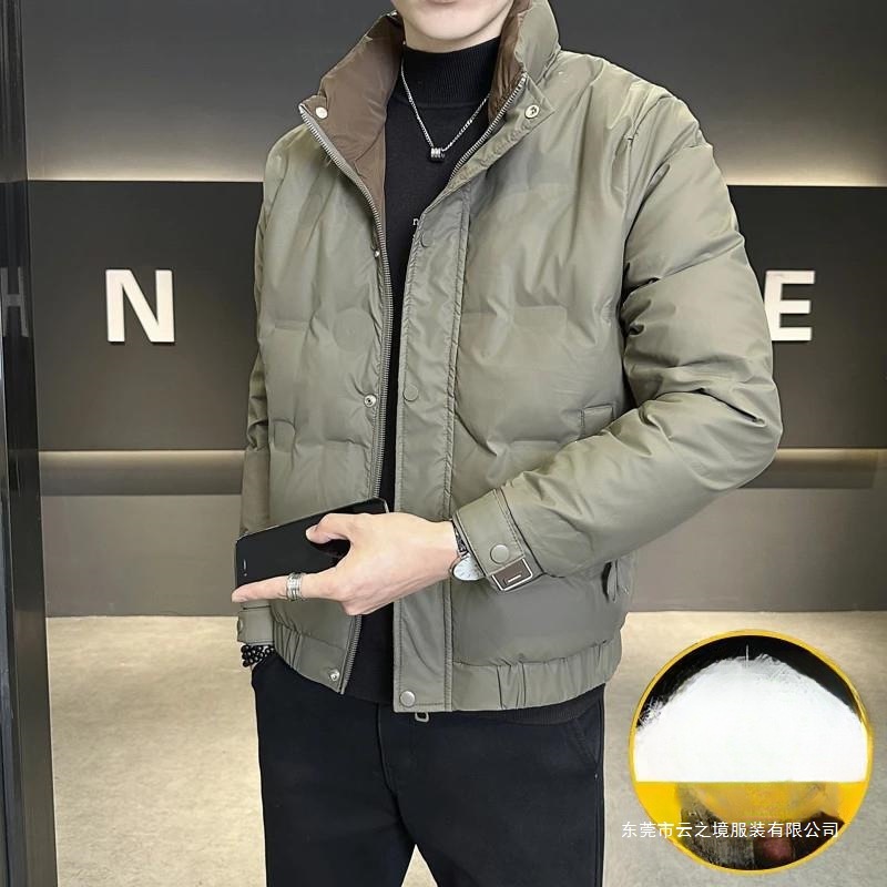 服饰男士羽绒服2024冬季新款潮流休闲立领青年夹克鸭绒外套。黑色