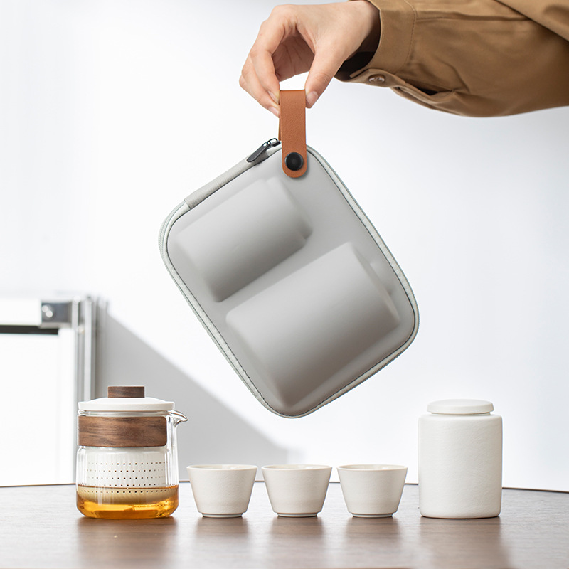 Glass handheld tea set for traveling