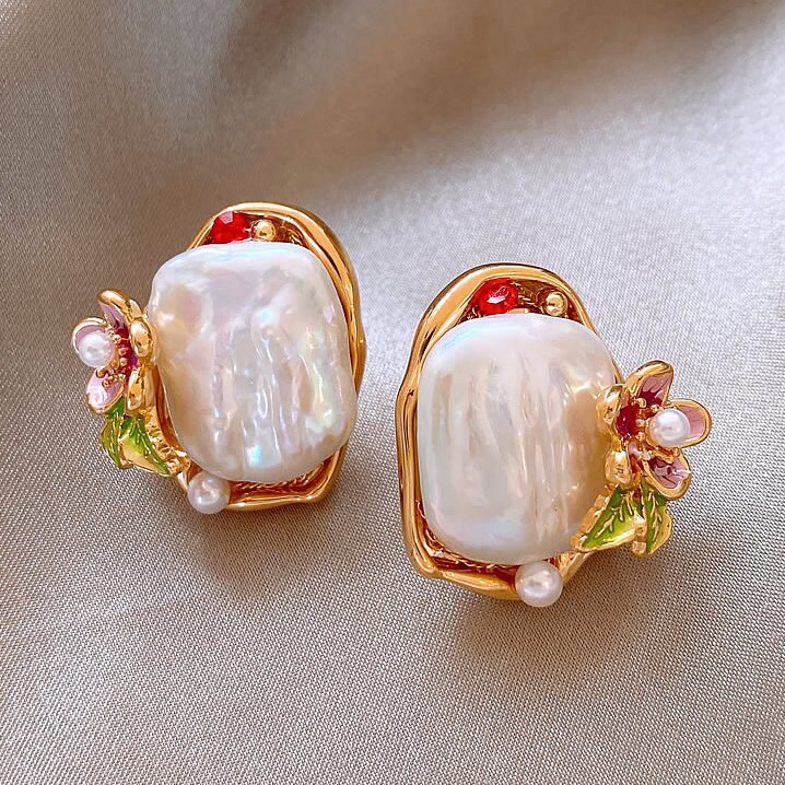 M7 earrings