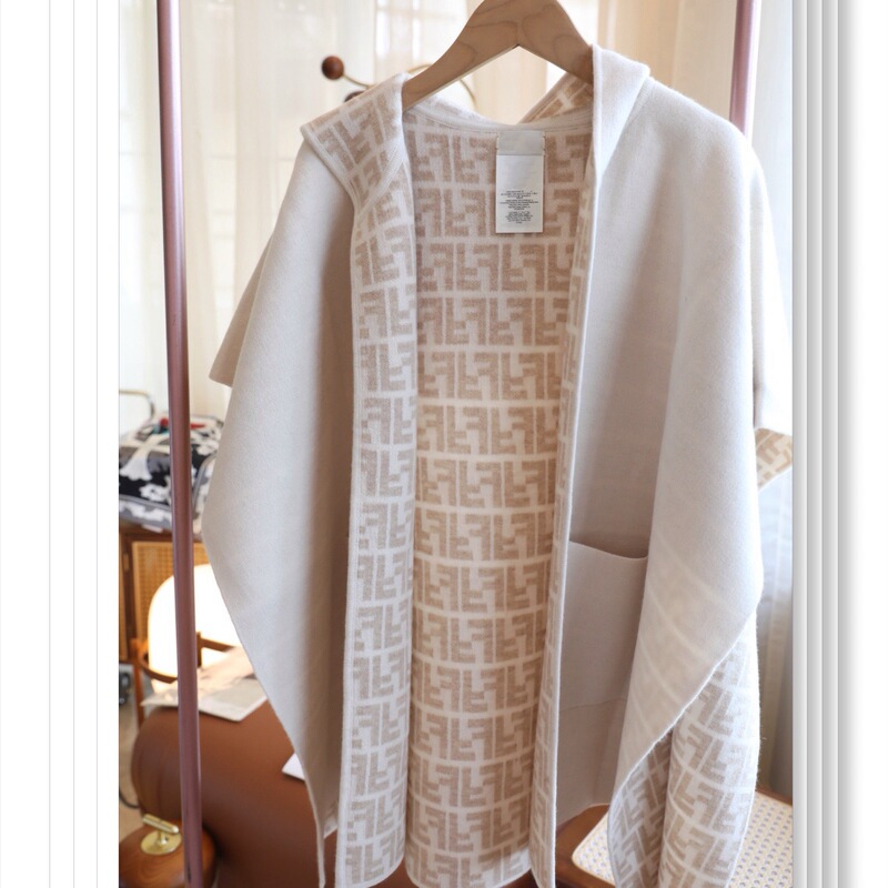 Autumn and Winter New Fine Small Wool Knitted Jacket Shawl Coat 90% High Count Long Hair + 10 Cashmere Cloak