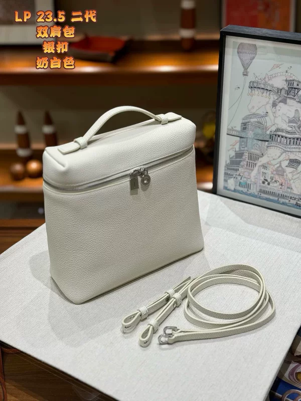 Quality backpack, shoulder bag, handheld capacious one-shoulder bag, genuine leather