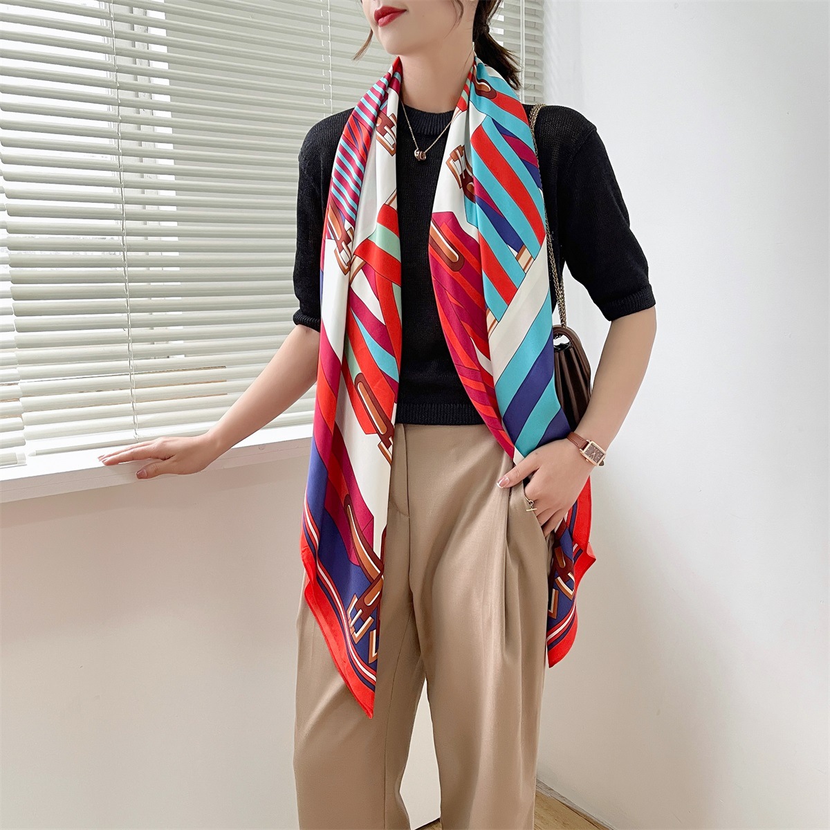 Women's Elegant Simple Style Plant Polyester Silk Scarf display picture 12