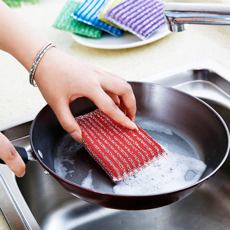 食器を洗うスポンジの塊は油をつけないで厚い百清潔な布を厚くして鍋をこすって碗の神器の雑巾をこすってスポンジをこすって力をこすって拭きます。|undefined