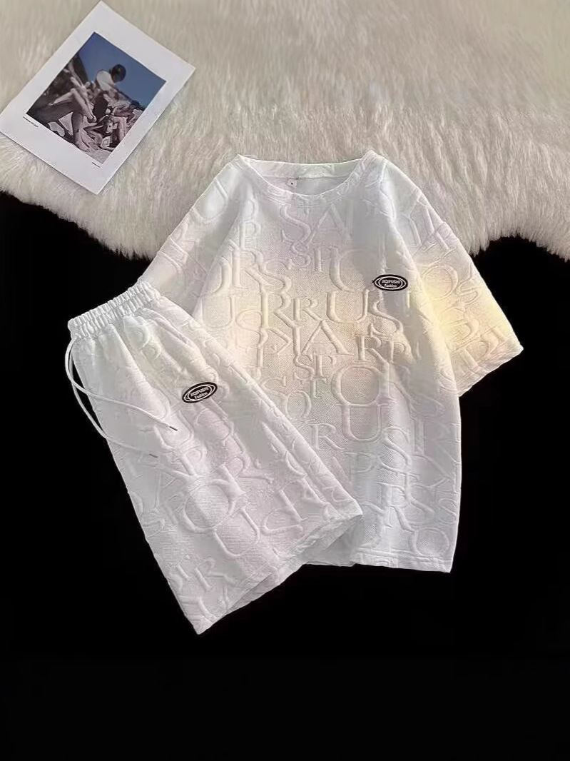 Camisas menos ropa deportiva set hombre de verano mangas cortas camisetas de baloncesto pantalones cortos casuales de dos piezas set de tendencia coreana