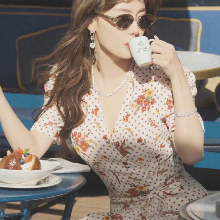 25 New Flower French Style Lazy Retro Elegant Tea Break Dress V Neck One-Piece Wrap Dress 25 New Flower French Style Lazy Retro Elegant Tea Break Dress V Neck One-Piece Wrap Dress