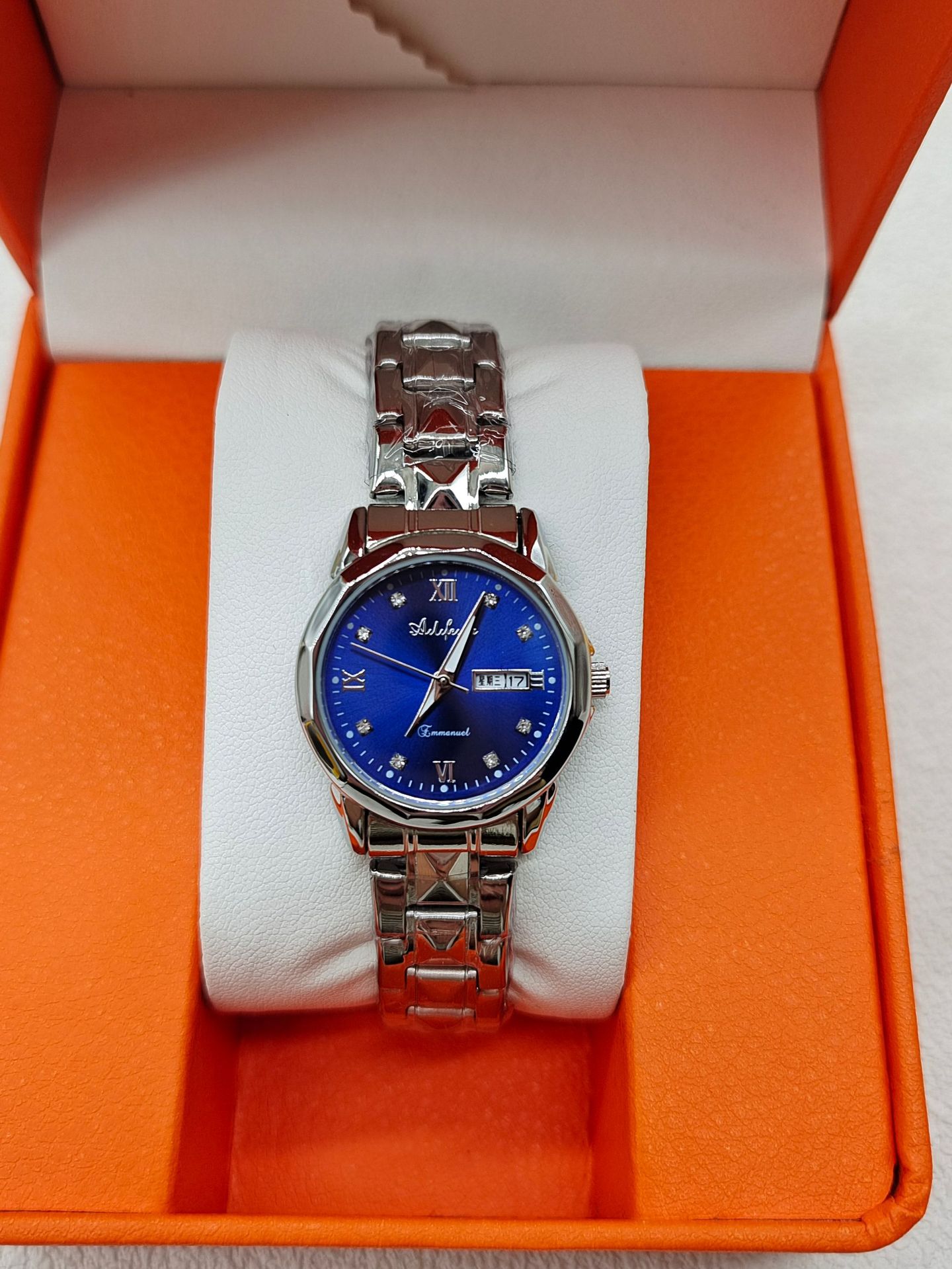 1629 Silver Blue female