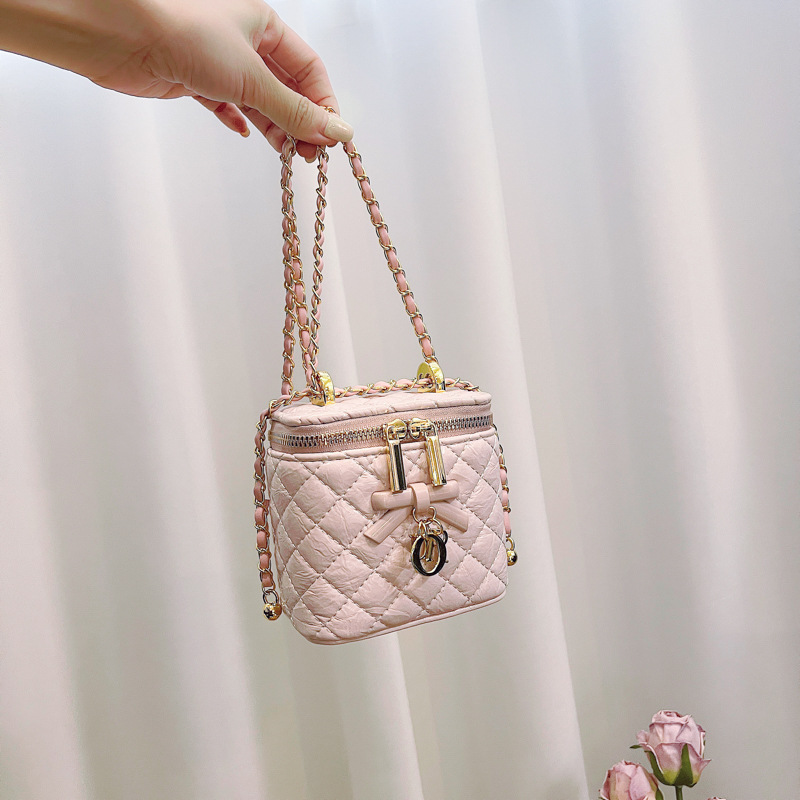 Pequeño modelo rosa