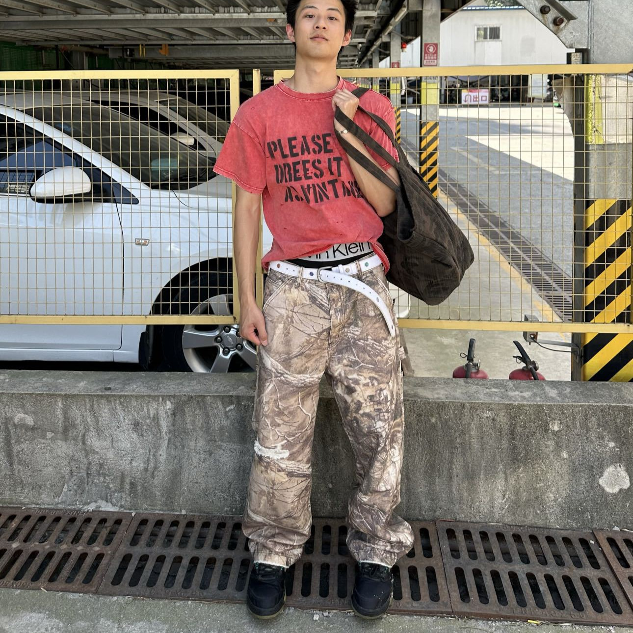 ERD 우울한 부자 2세대 죽은 나무 위장 오래된 나무 가지와 잎 느슨한 작업복 바지 벌목 바지 남녀공용